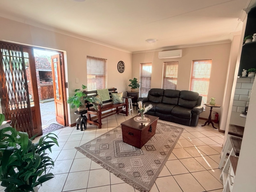2 Bedroom Property for Sale in Windsor Park Eastern Cape